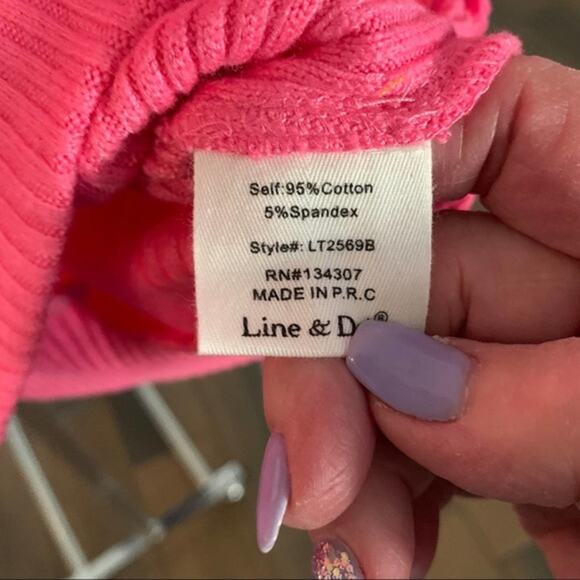 Line and Dot pink knit sweater. Turtleneck size large.‎ - Picture 3 of 8